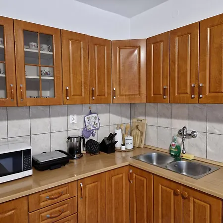 Apartment Pp 13 *