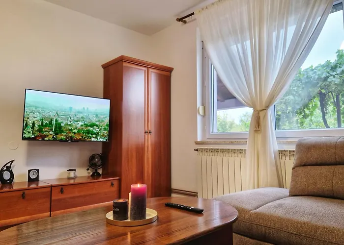 Apartment Pp 13
